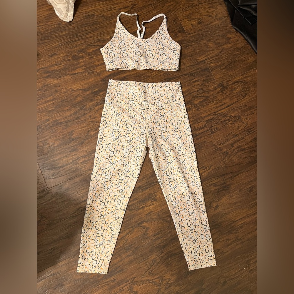 Kinesis size Medium top & bottom